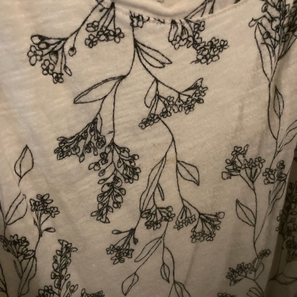 Loose Fitting, White with Floral Pattern T Shirt. - Picture 2 of 3